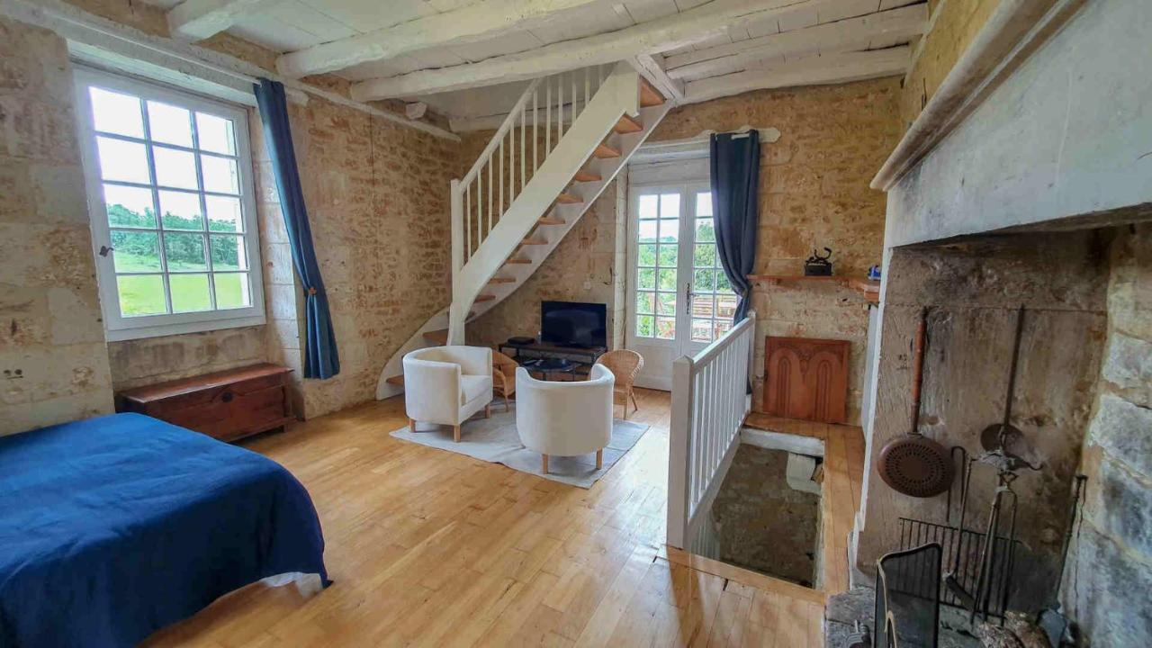 Вилла Domaine De Bagnegrole Сен-Сиприен Экстерьер фото